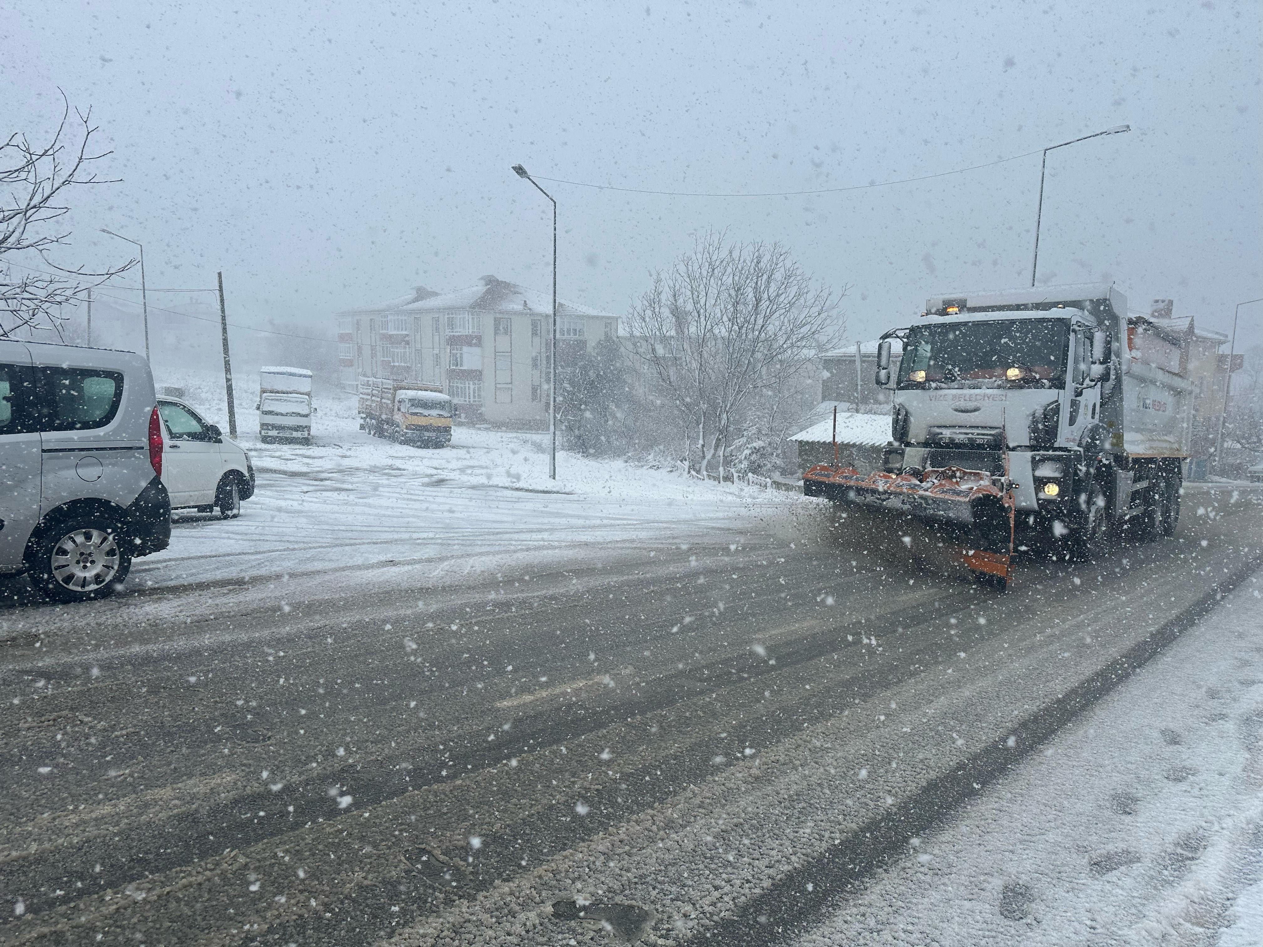 VİZE BELEDİYESİ SAHADA