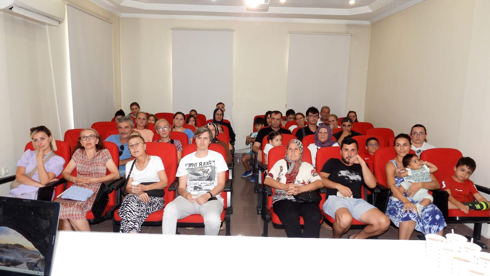 HALK OYUNLARI KURSU TOPLANTISI YAPILDI