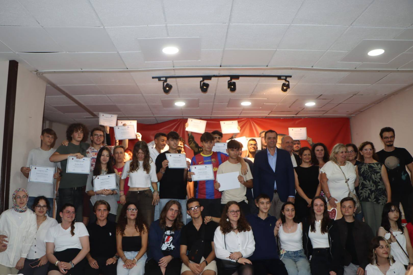 BAŞKAN ÖZALP MİSAFİR ÖĞRENCİLERLE BİRARAYA GELDİ