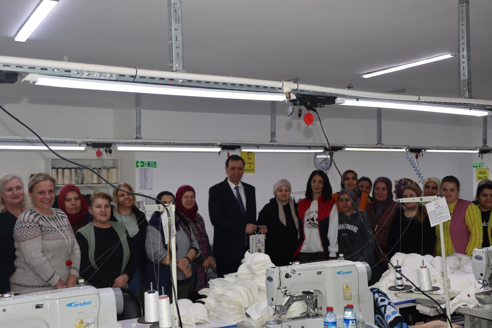 EMEKÇİ KADINLARIMIZ İŞYERLERİNDE ZİYARET EDİLDİ