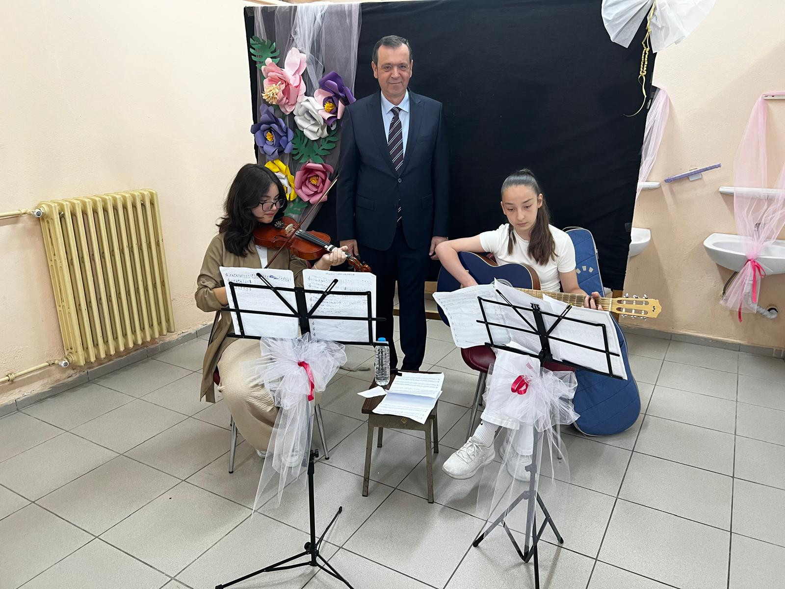 BAŞKAN ÖZALP,TEKNOLOJİ TASARIM SERGİSİNE KATILIM SAĞLADI