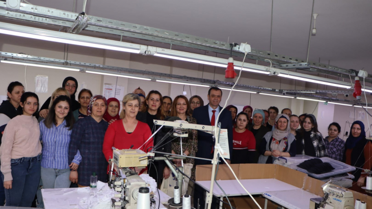 BELEDİYE BAŞKANIMIZ ERCAN ÖZALP EMEKÇİ KADINLARIMIZI ZİYARET ETTİ