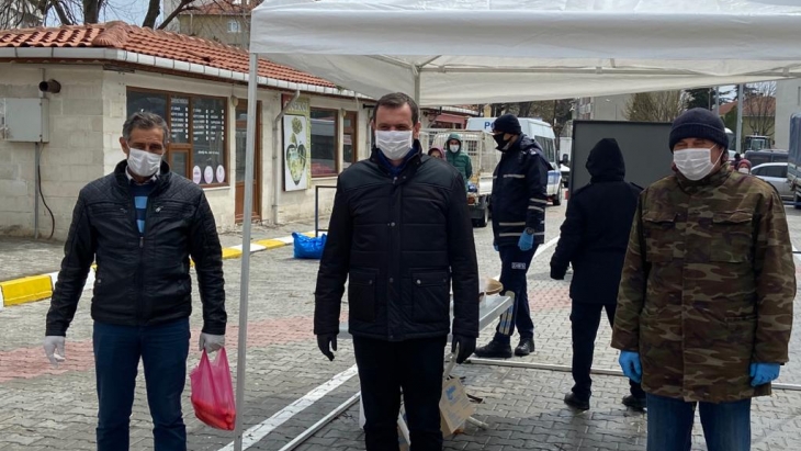 BELEDİYEMİZ TARAFINDAN ÜCRETSİZ MASKE DAĞITIMI YAPILDI