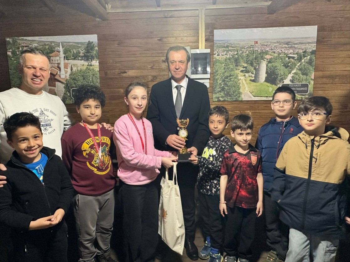 Çocuklarımızla Gurur Duyuyoruz