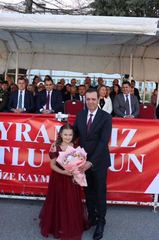 KURTULUŞ BAYRAMIMIZ COŞKU İÇİNDE KUTLANDI