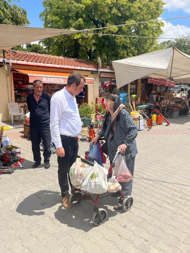 Belediye Başkanımız Ercan ÖZALP Pazar Esnafını Ziyaret Etti