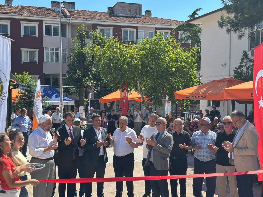 BELEDİYE PARKIMIZ VE IHLAMUR KAFE NİN AÇILIŞINI GERÇEKLEŞTİRDİK